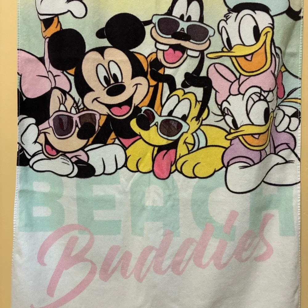Disney Parks Mickey & Friends Beach Towel Beach Buddies 59”x29”